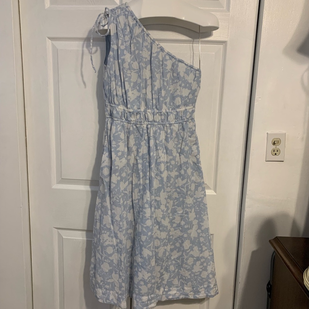 One-Shoulder Blue and White Floral Dress